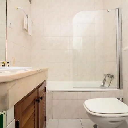 Pearl - Pool View & Location & Apartament Albufeira